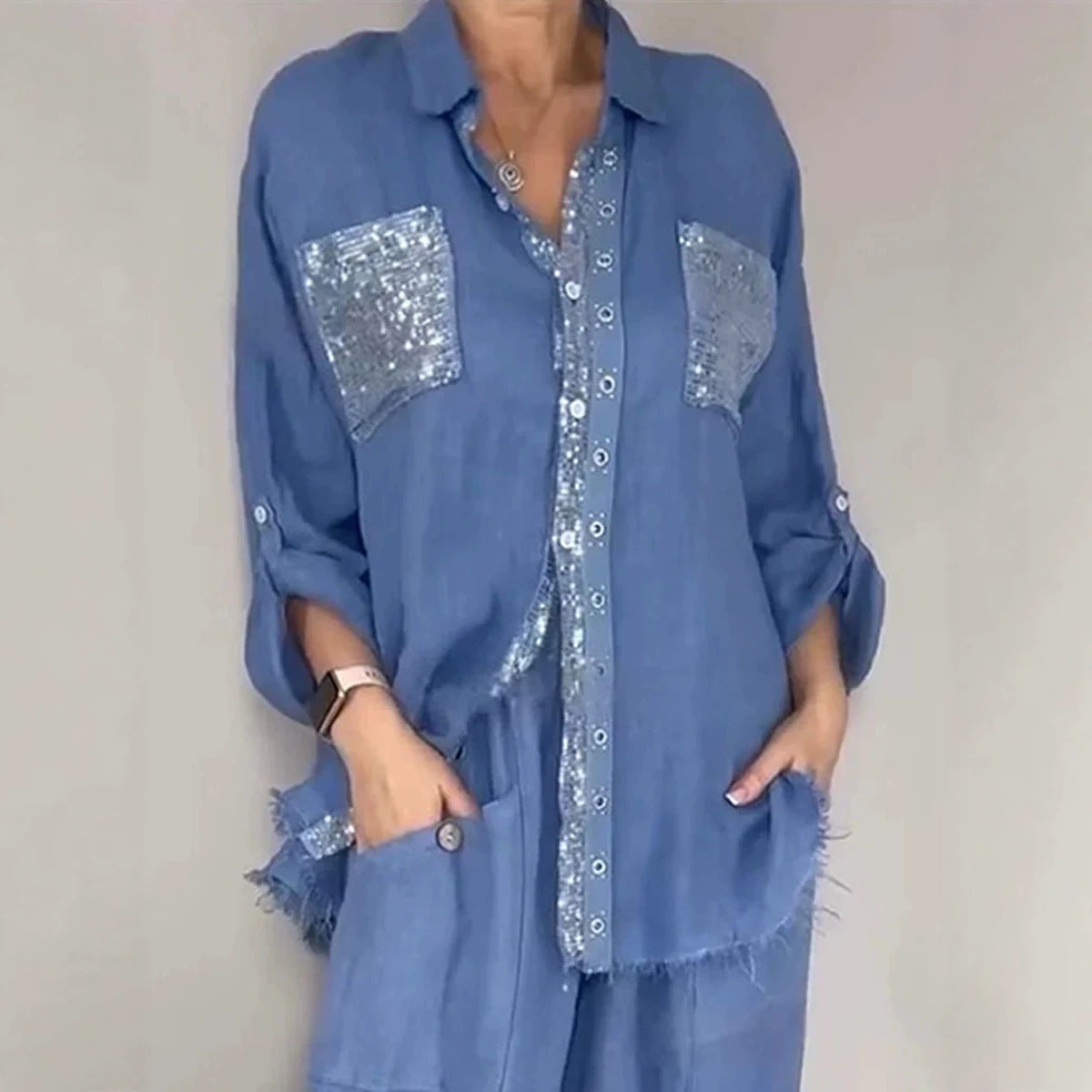 New Fashion Casual Women's Set with Pocket Placket and Gold Embellished Round Neck Design 