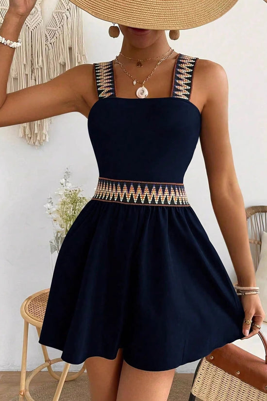Casual Resort-style Wide-leg Jumpsuit With A Cinched Waist 