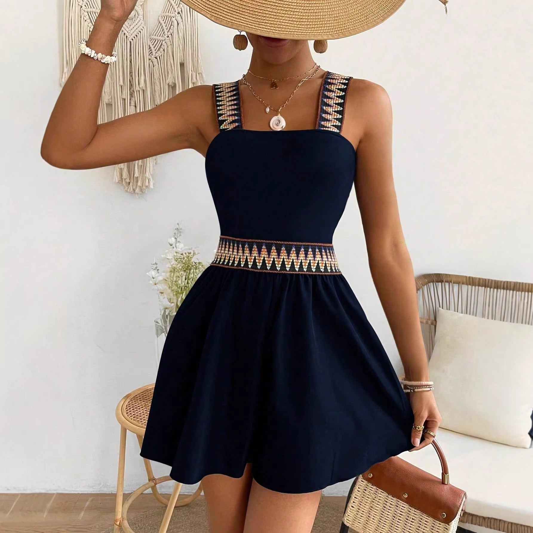 Casual Resort-style Wide-leg Jumpsuit With A Cinched Waist 