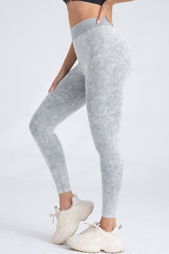 V-Back Scrunch Butt Seamless Yoga Licious Leggings FitiqueFit