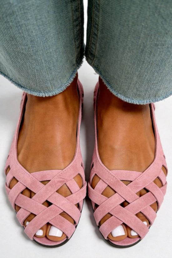 Flat bottomed hollow hole shoes anti slip beach sandals for women 