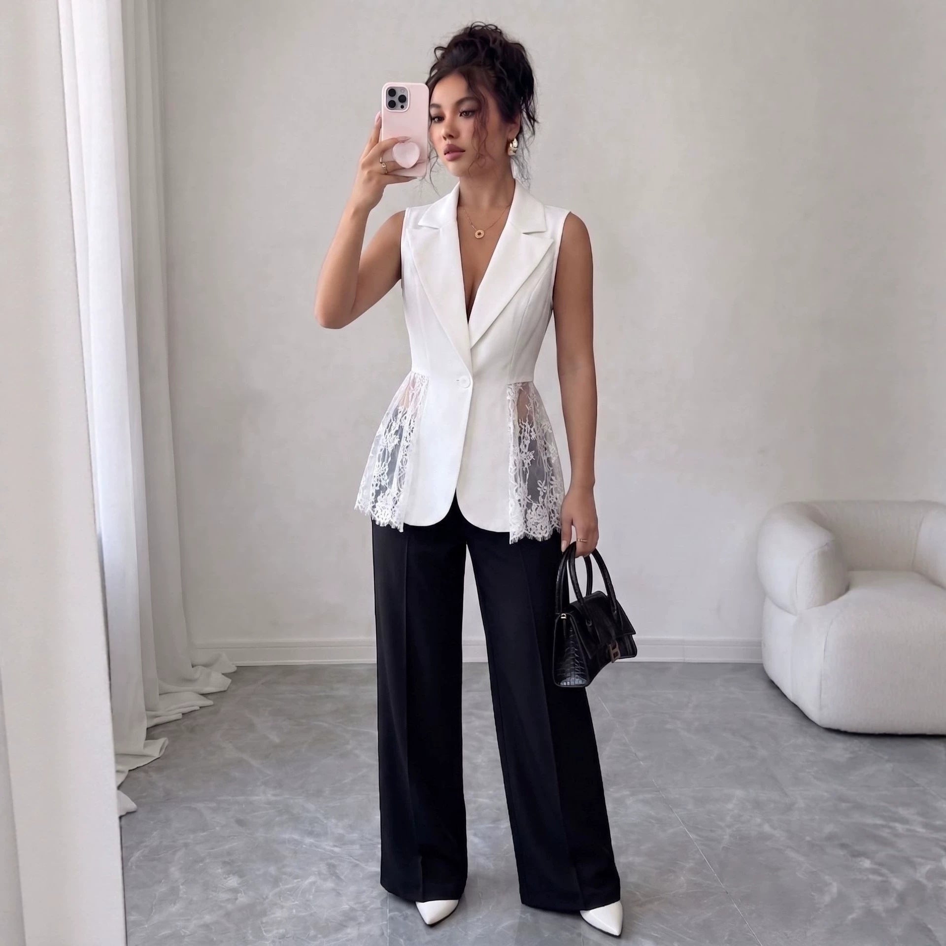 Sleeveless slim fit A-line jacket 