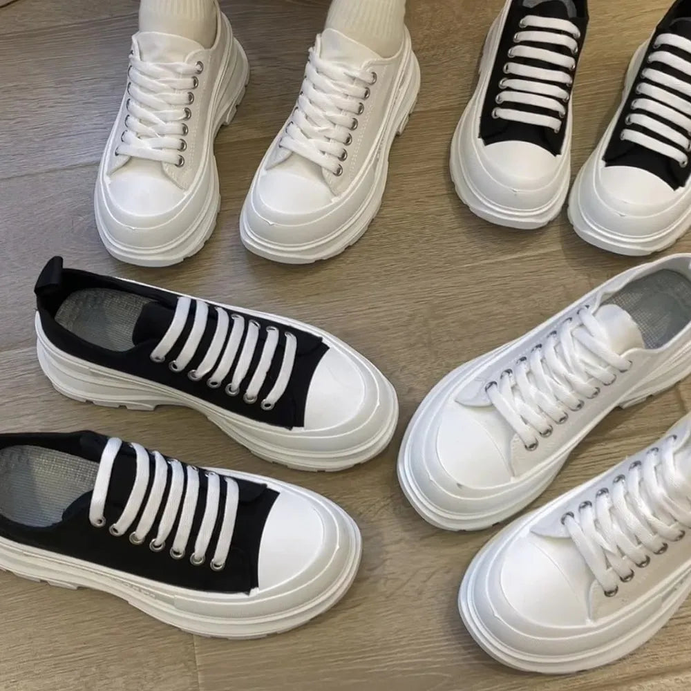 Lace Up Round Toe Platform Sneakers 