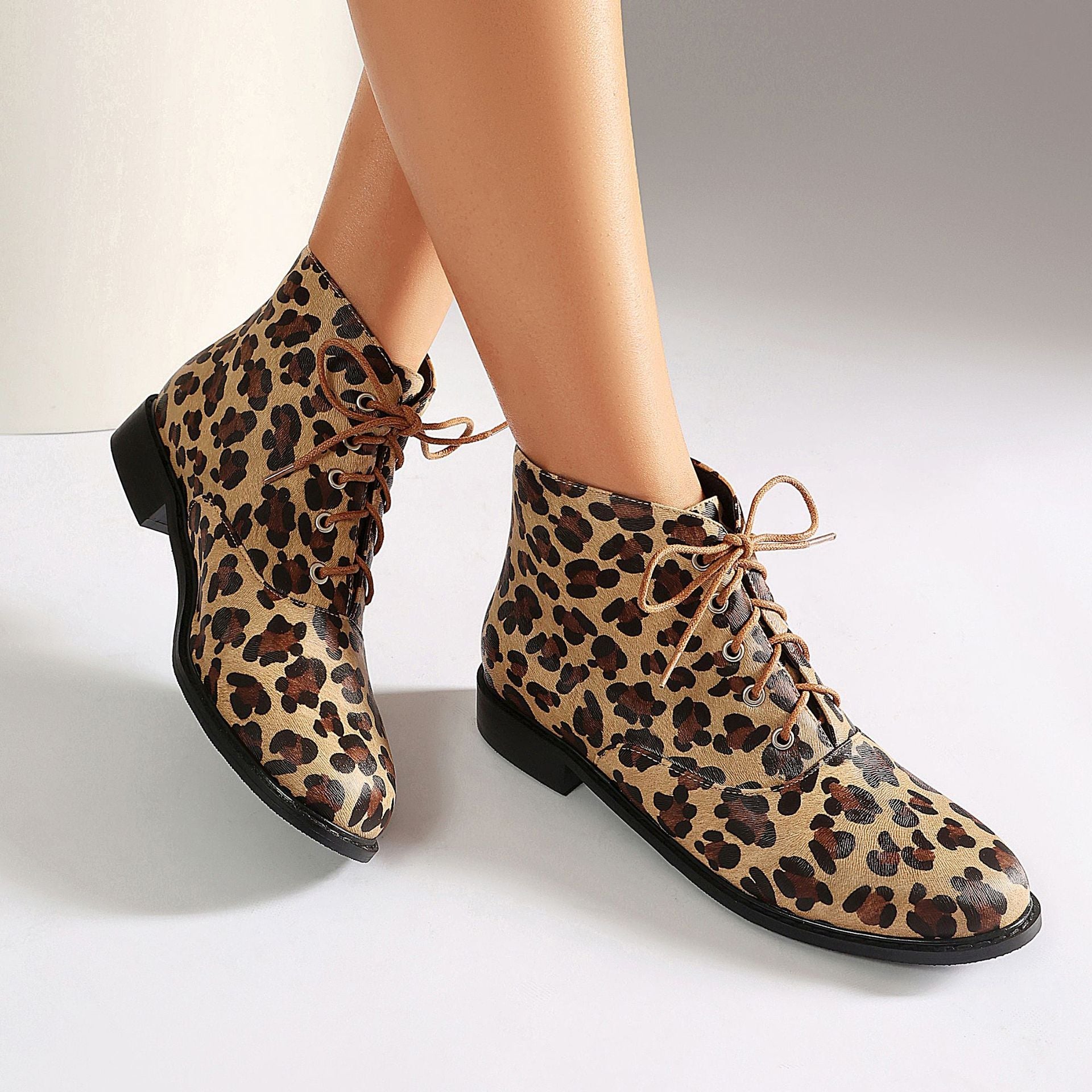 Autumn/winter casual low heel leopard print  extra large size lace-up low-cut Martin boots Made to order, ships in 7 days 