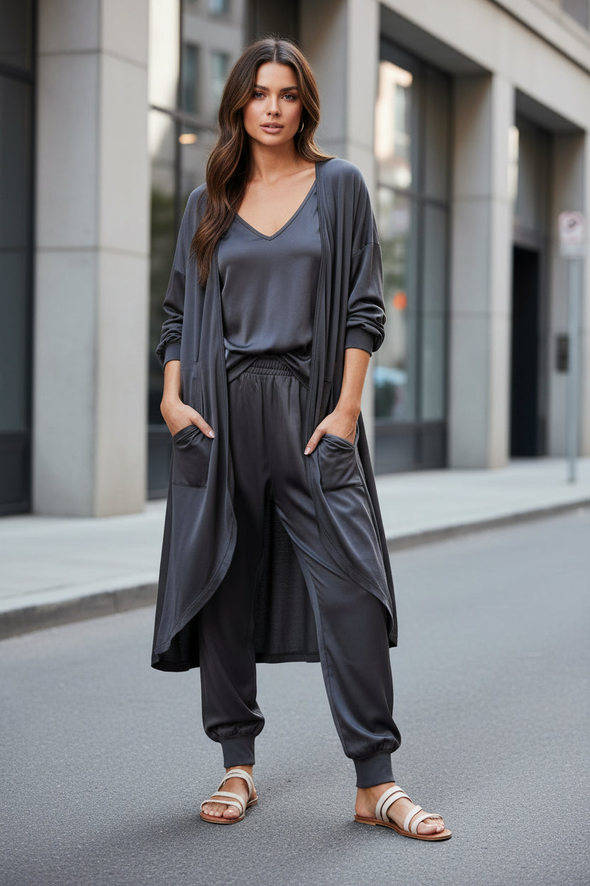 Women's V-neck Long Sleeve Solid Color Loose Jumpsuit With Two Side Pockets 