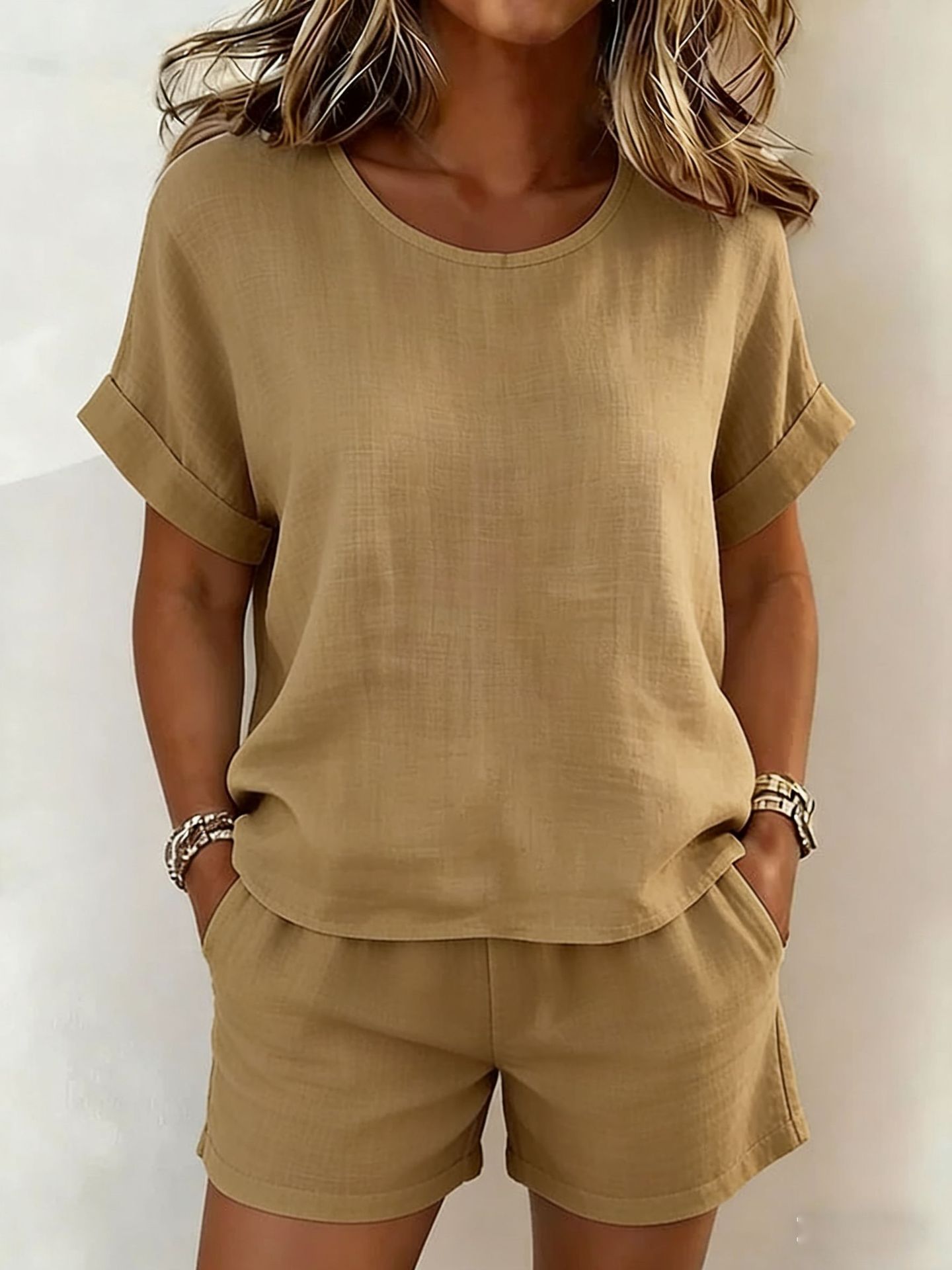 Solid-color Casual Round-neck Short-sleeve Shorts Two-piece Set 