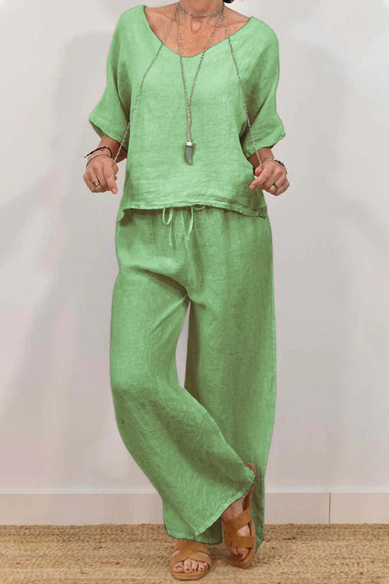 Womens Multi-Color Two-Piece Set Casual V-Neck Pullover With Three-Quarter Sleeves And Extended Pants 