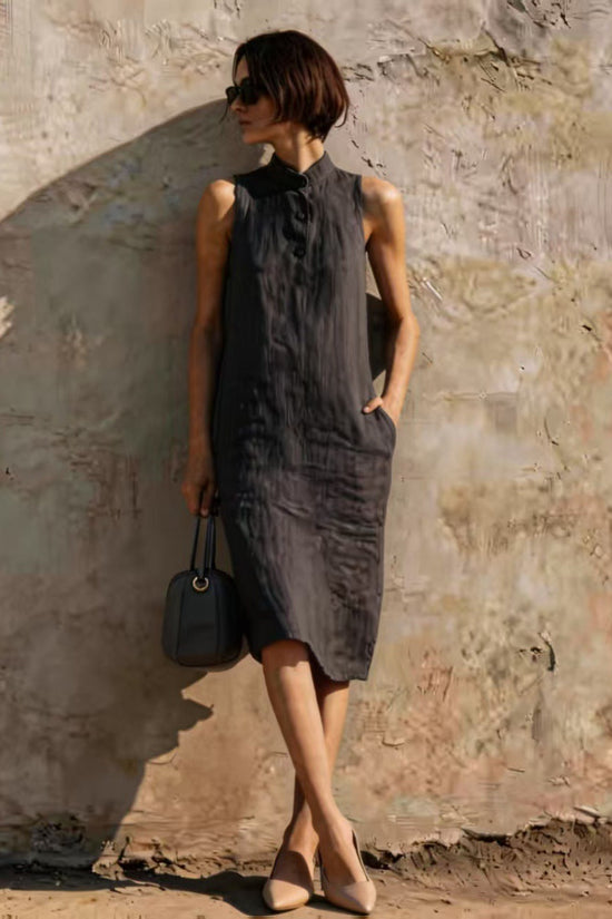 Solid-color Loose Sleeveless Dress 