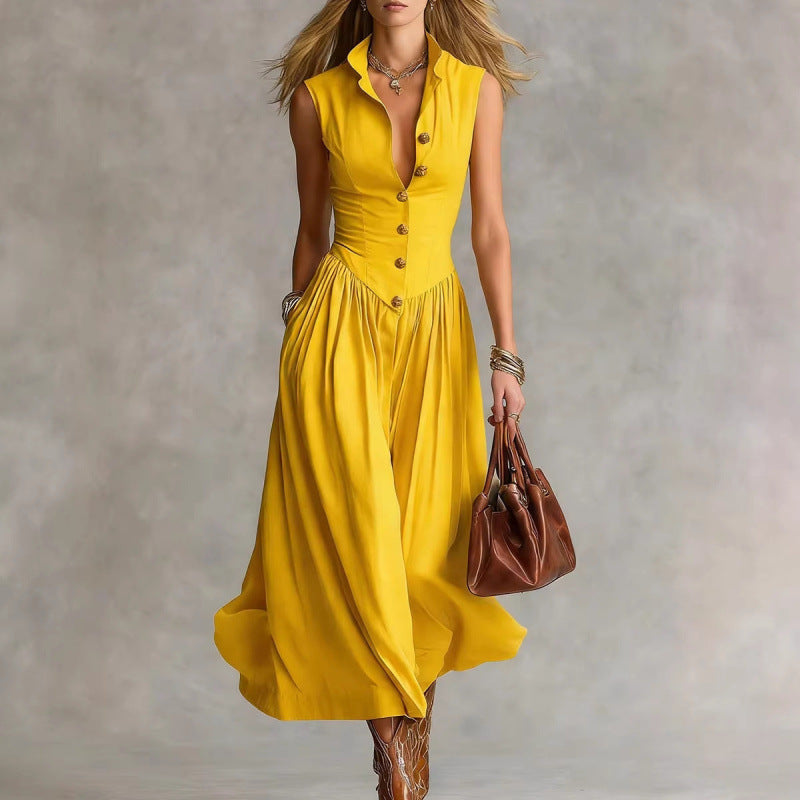 Elegant, Sophisticated Long Sleeveless Dress With A Lapel Collar 