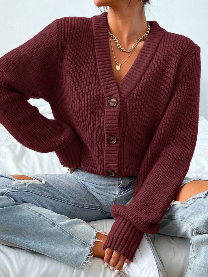 AutumnWinter Knitted Cardigan A Versatile Outerwear Piece 