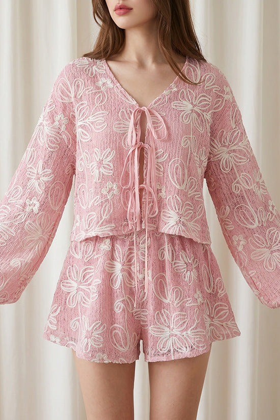 V-neck long sleeved lace up top and shorts two-piece set 