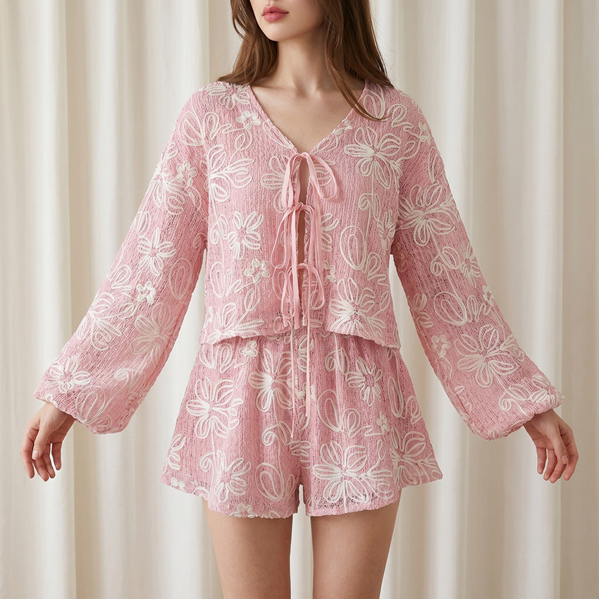 V-neck long sleeved lace up top and shorts two-piece set 