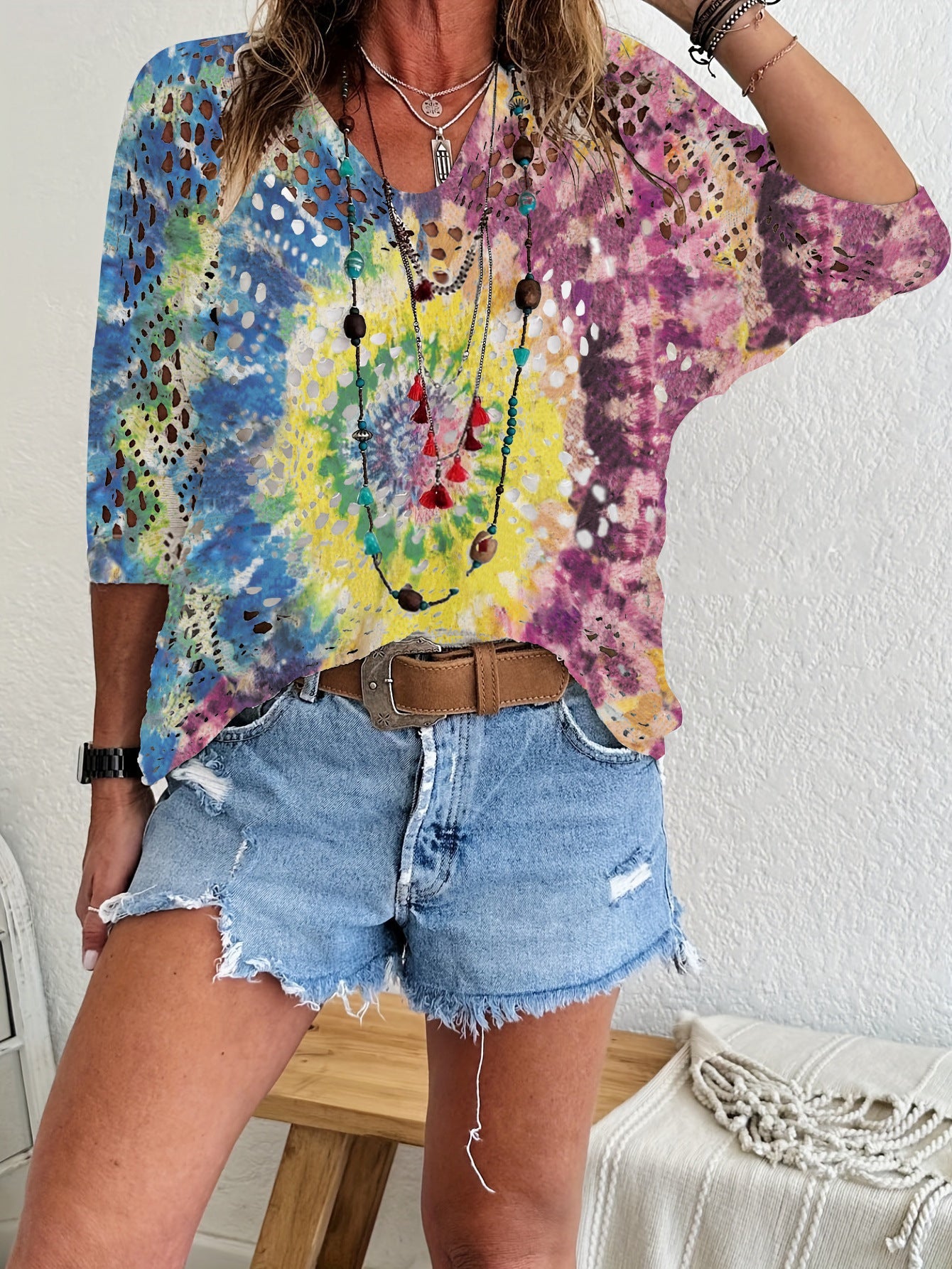 Womens Hollowed-Out Batwing-Sleeve Sweater With 3D Knitted Print 