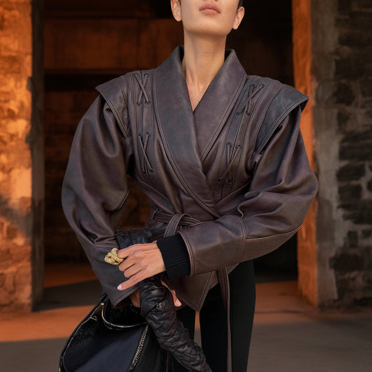Strap up short long sleeved jacket 