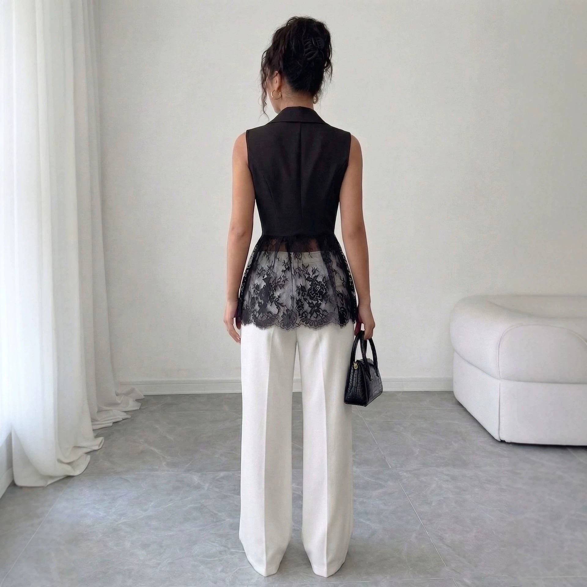 Sleeveless slim fit A-line jacket 