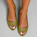  Light green