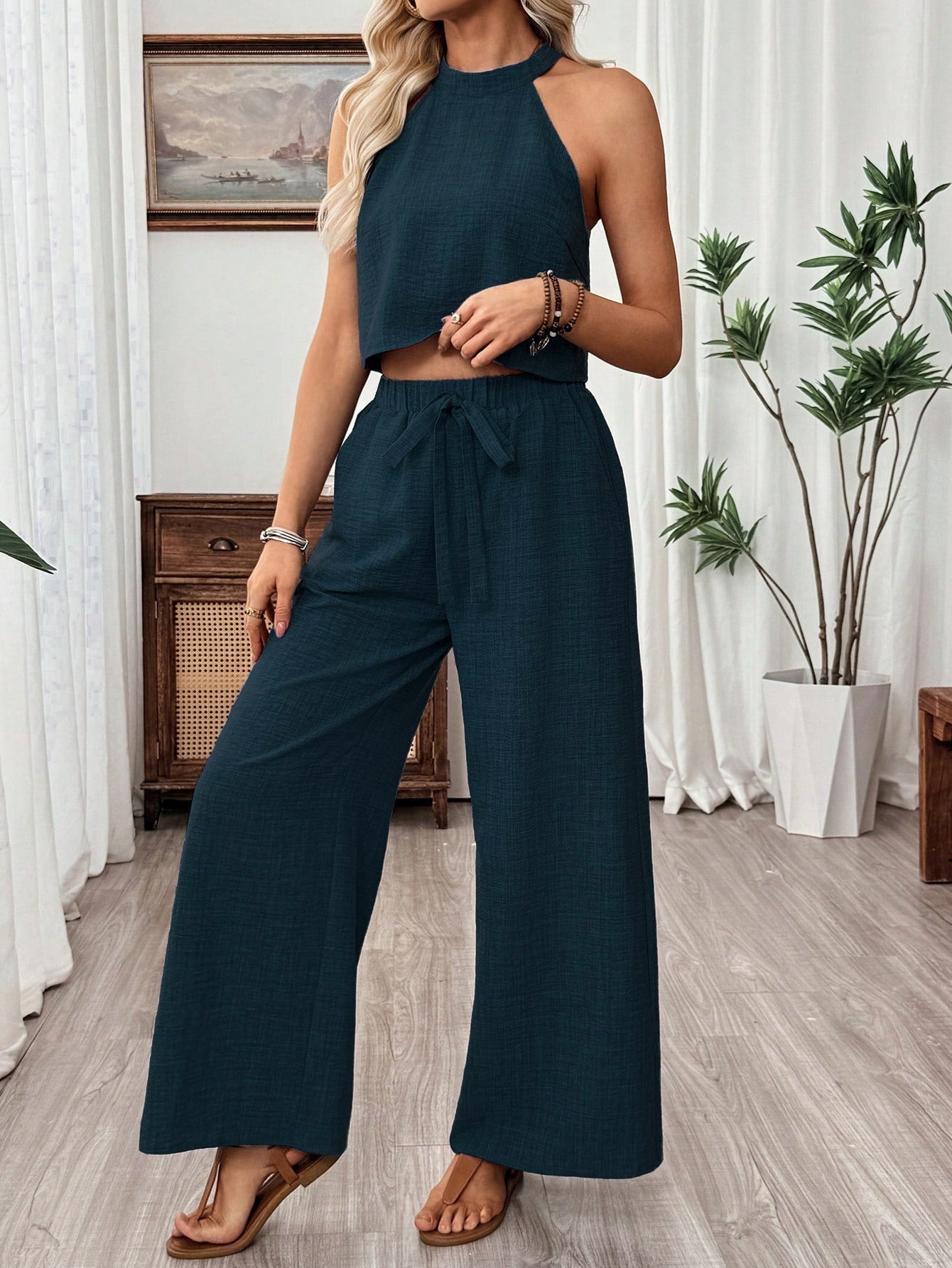 Neck-hanging Sleeveless Cropped Top And Wide-leg Pants Set 