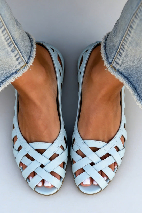 Flat bottomed hollow hole shoes anti slip beach sandals for women 