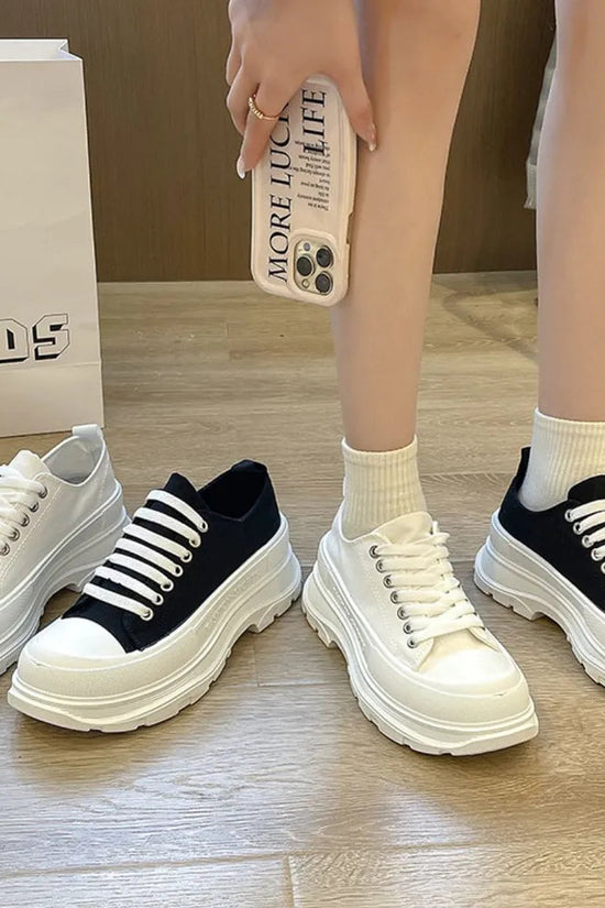 Lace Up Round Toe Platform Sneakers 
