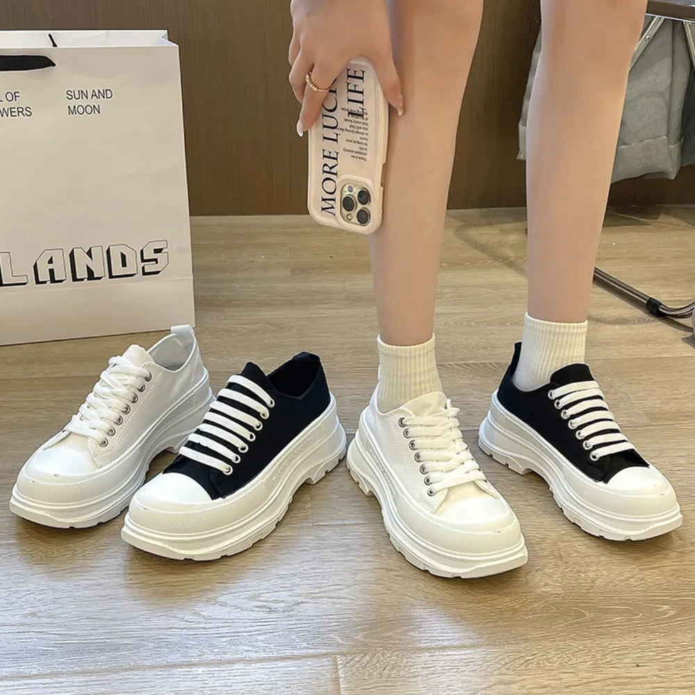 Lace Up Round Toe Platform Sneakers 
