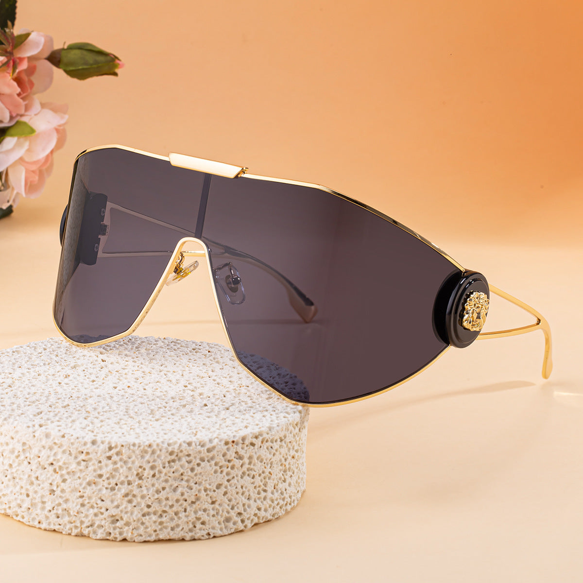 New FashionStyle Full-Frame Sports Sunglasses for Women, Integrated Lens, Outdoor Cycling UV Protection 