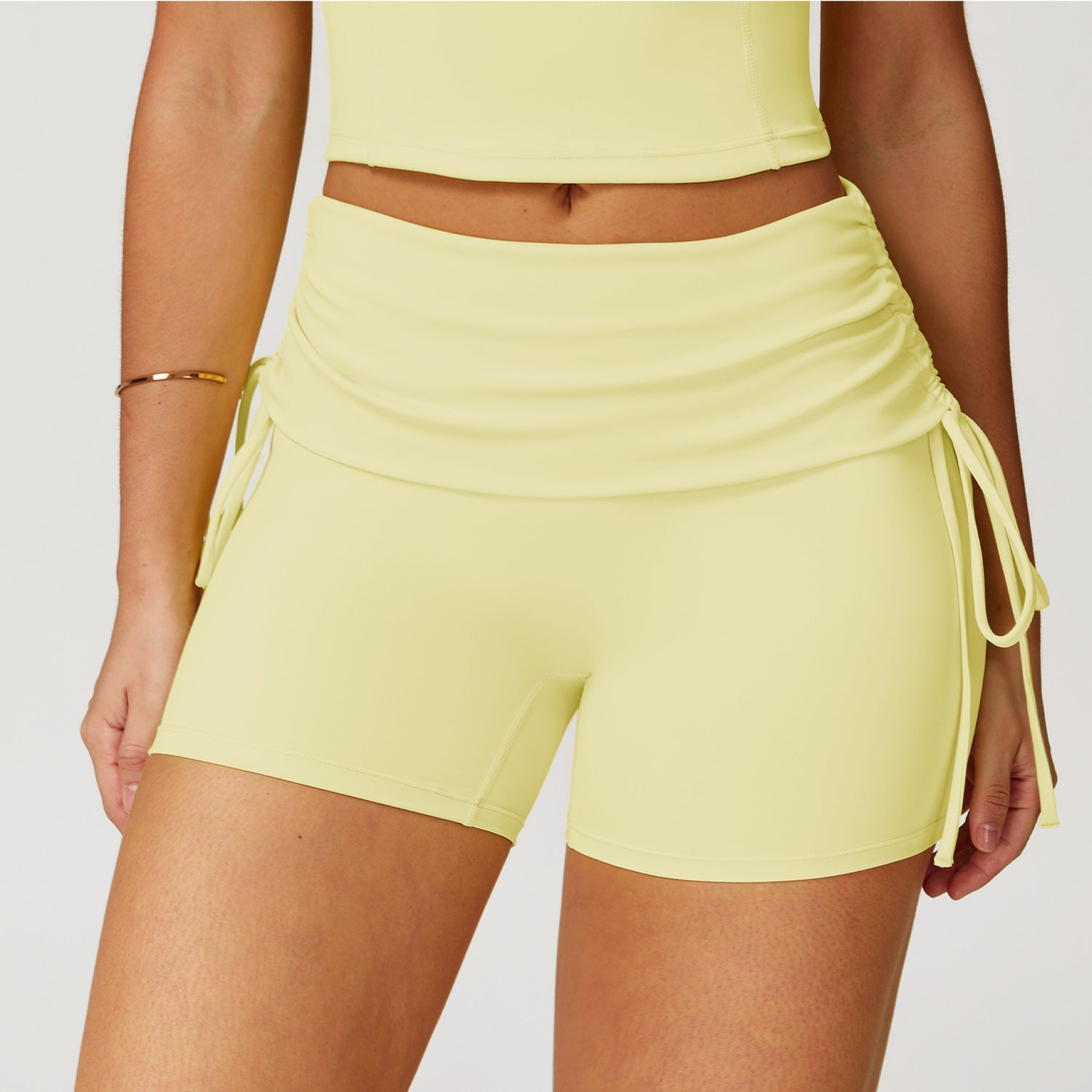Drawstring tight yoga shorts 