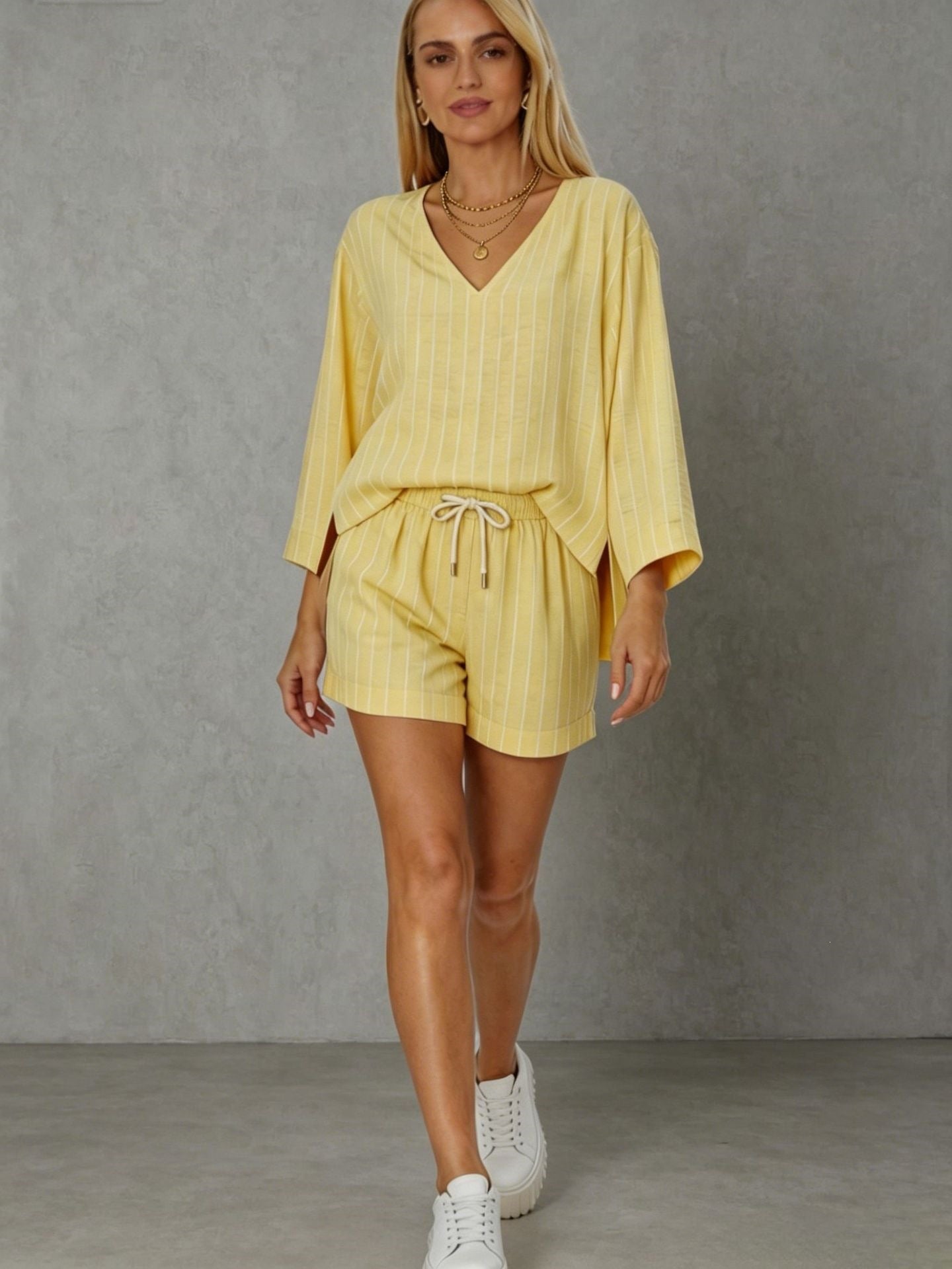 Loose V-neck long sleeved shorts striped set 