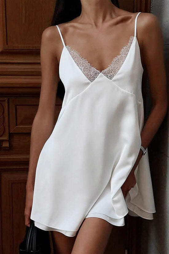 Sexy Lace Trim V-Neck Strap Dress for Women, Short Mini Dress, Sexy and Elegant Style, High-Quality Fabric, Slim Fit, Fashionable and Charming Design 
