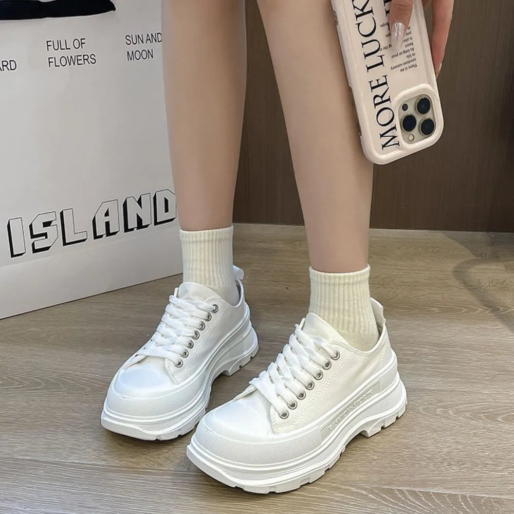 Lace Up Round Toe Platform Sneakers 