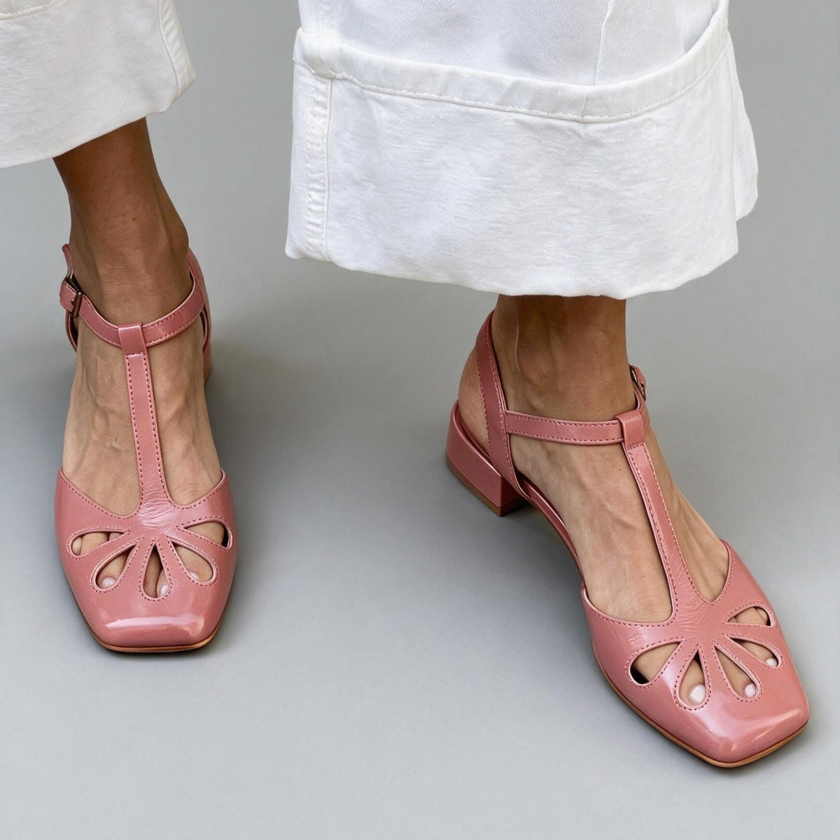 Made to order ships in 3–5 days Retro T-shaped buckle strap Roman hollow sandals for women 
