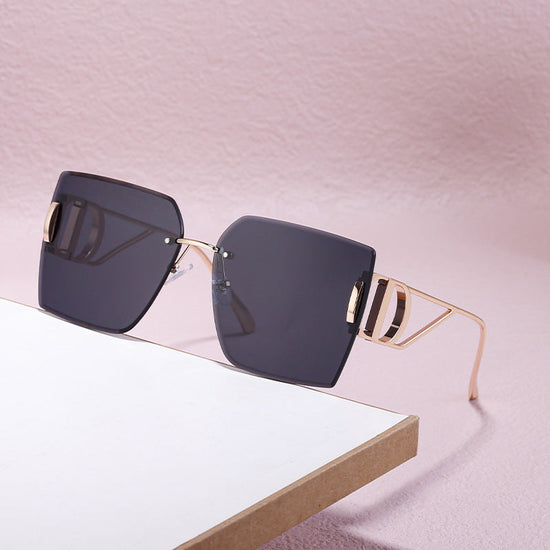 New Fashion Sunglasses Style Diamond-Cut Rimless Sunglasses for Women, Hollow Temple Design, Oversized Frame Women's Eyewear 