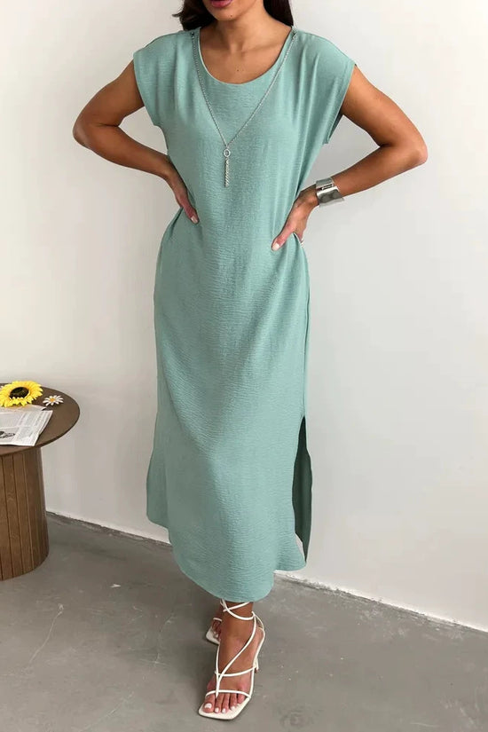 Sleeveless slim fit dress for women