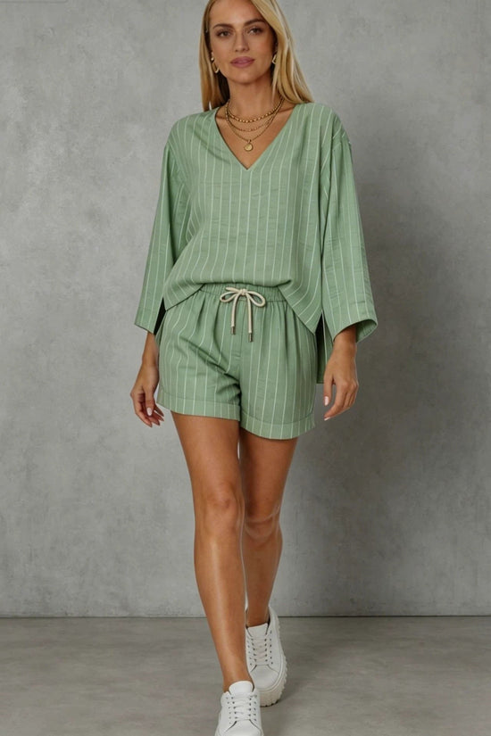 Loose V-neck long sleeved shorts striped set 