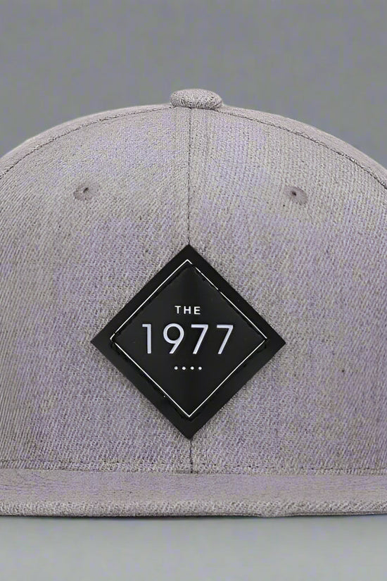 Vintage 1977 Snapback Cap FitiqueFit