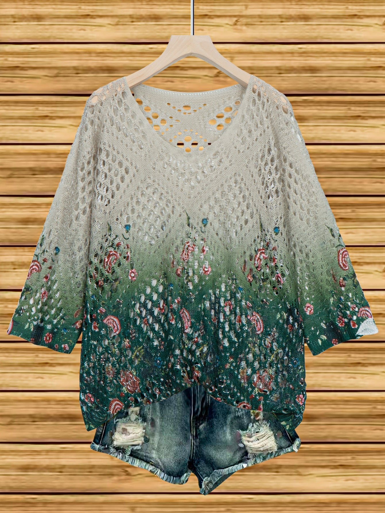 Womens Hollowed-Out Batwing-Sleeve Sweater With 3D Knitted Print 