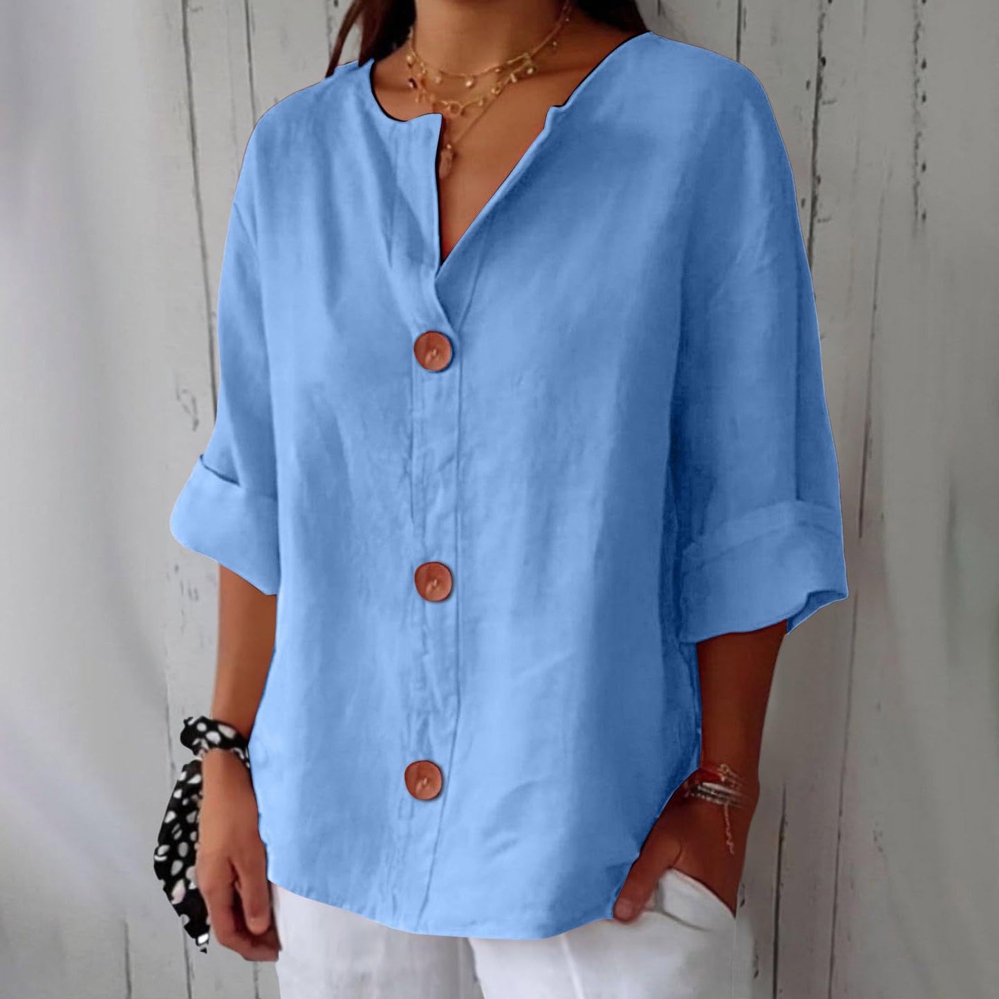 Women's V-neck cotton and linen buttoned blouse 