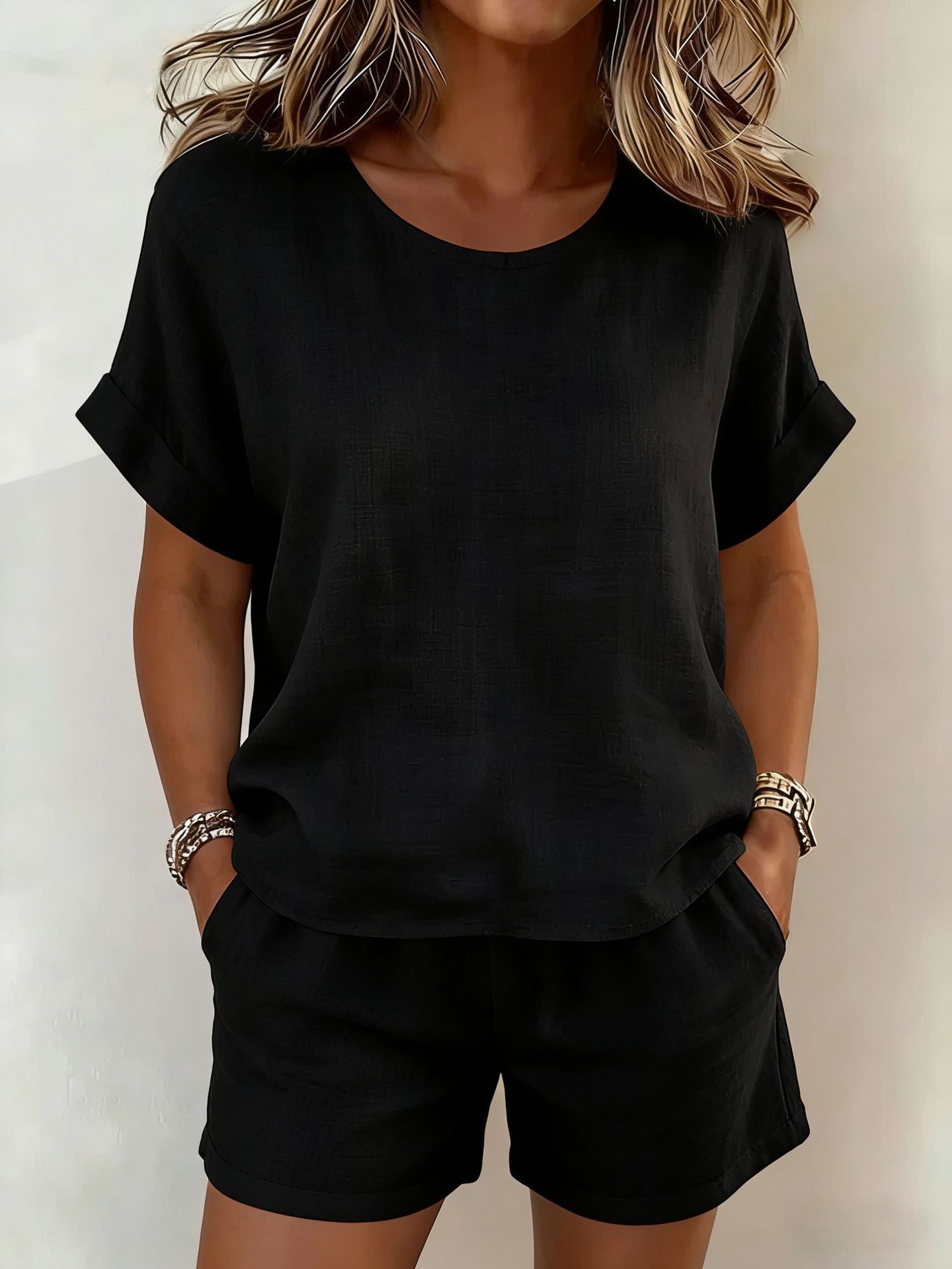 Solid-color Casual Round-neck Short-sleeve Shorts Two-piece Set 