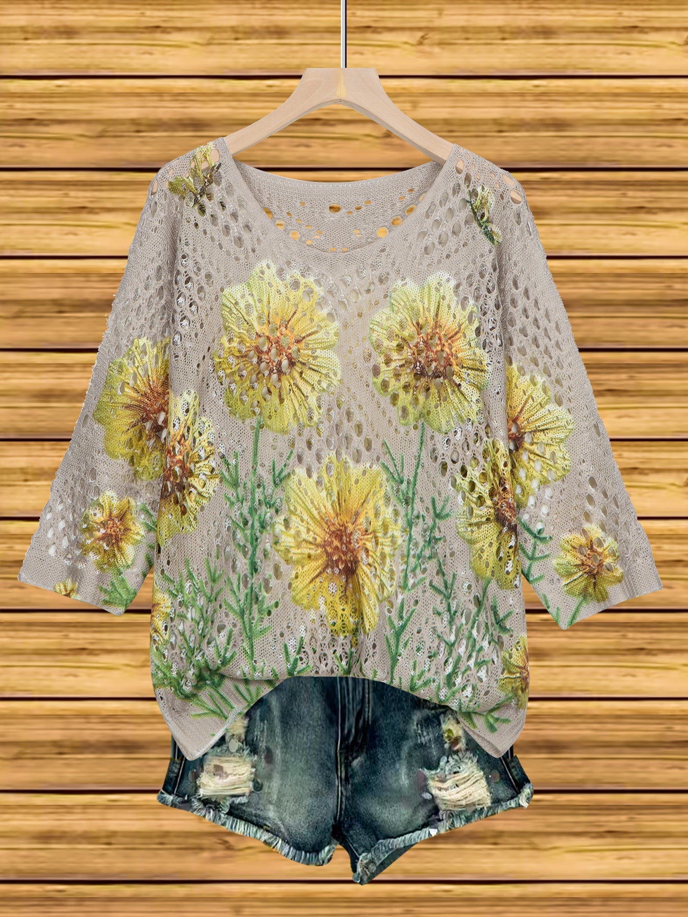 Womens Hollowed-Out Batwing-Sleeve Sweater With 3D Knitted Print 